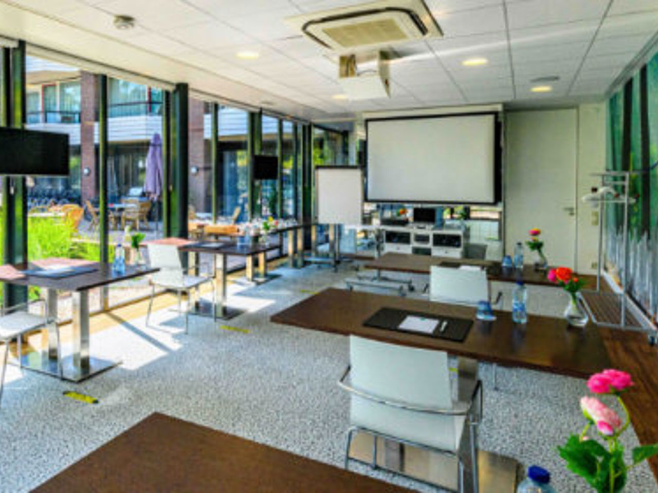 Meetingarrangement1