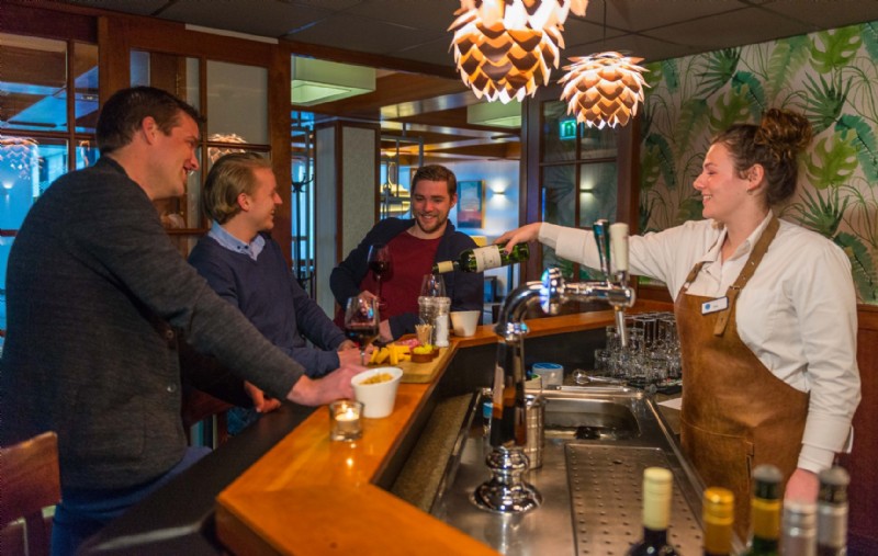 Vacature barmedewerker Bar the Globe - Grand Hotel Amstelveen